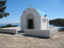 En liten kirke på toppen av Kos